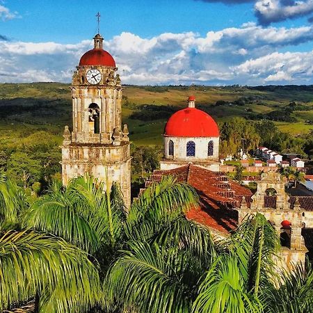 Hostal Jose Navarro Guadalupe エクステリア 写真