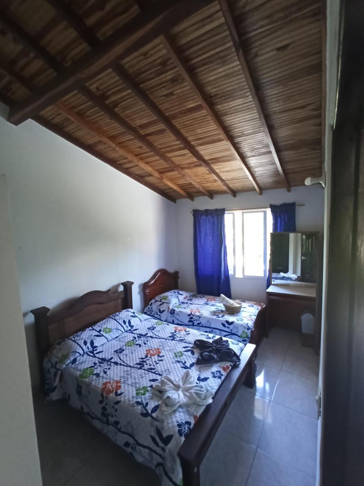 Hostal Jose Navarro Guadalupe エクステリア 写真